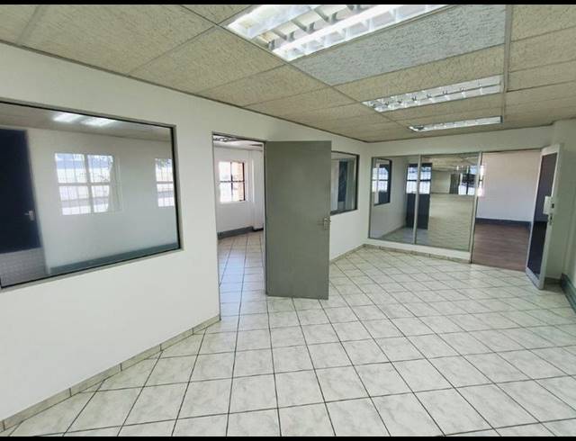 INDUSTRIAL PROPERTY TO RENT IN PAULSHOF